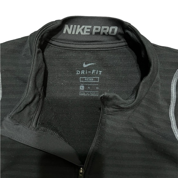 nike half zip fitted jacket - Picture 4 of 4